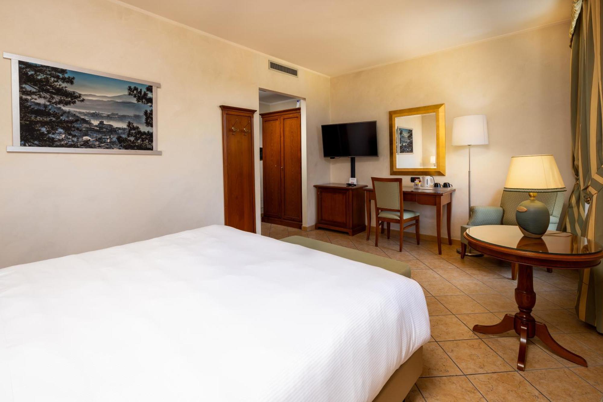 Best Western Plus Hotel Le Rondini San Francesco al Campo Eksteriør bilde